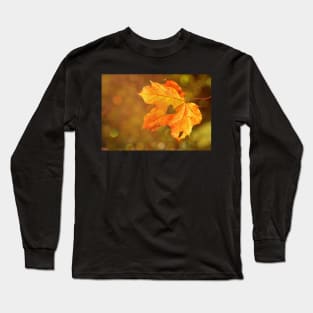 loving maple leaf with love Long Sleeve T-Shirt